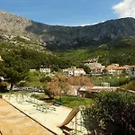 Jovis בית נופש דרבניק