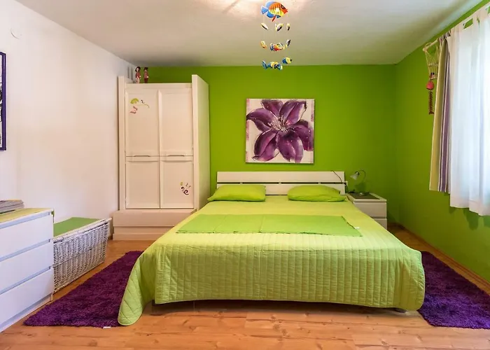 Jovis * דרבניק