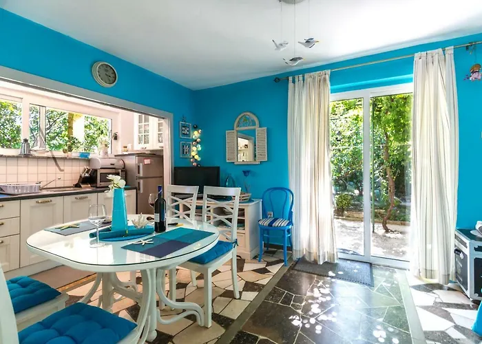 Jovis בית נופש דרבניק